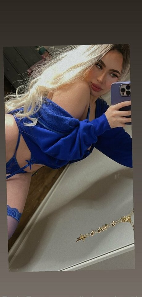 valentinee xo model naked pic