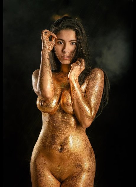 Luna Bloom pretty star pictures