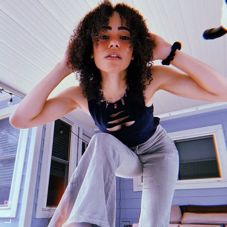 BlackKrystel pornstar beautiful images