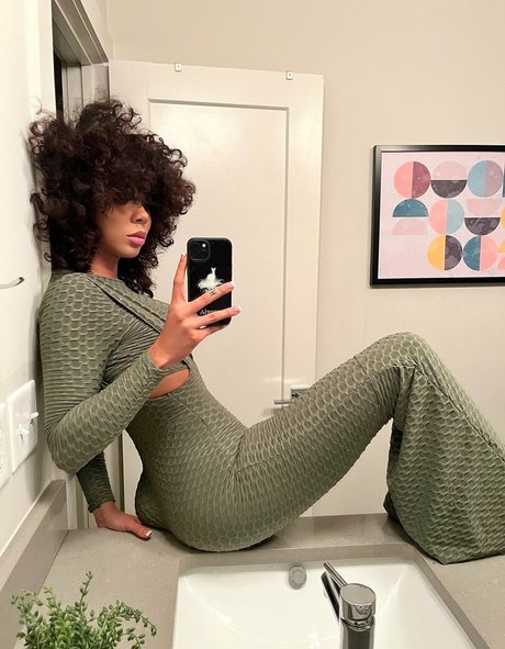 riding dildo onlyfans naked images