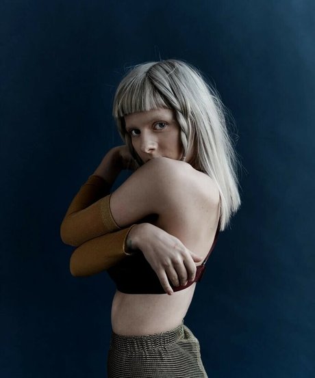 emo onlyfans free nude images