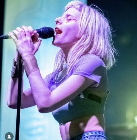 Aurora Aksnes nude model photo