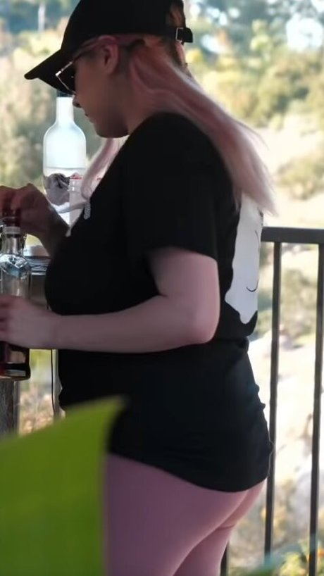 Alluux xxx pornstar galleries