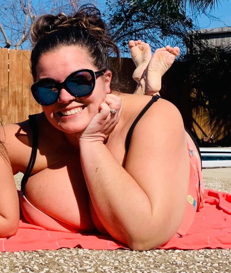 milf fake tits onlyfans free photos