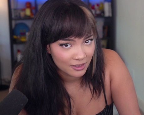 busty mom onlyfans art naked archive