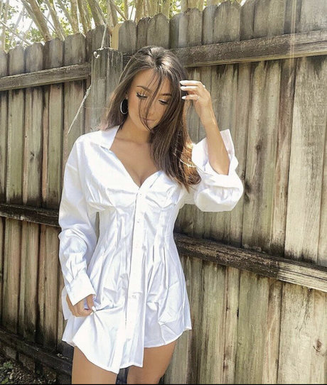 Taylor Alesia pretty pornstar photo