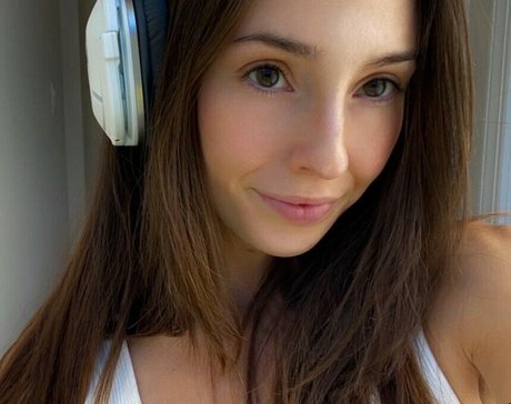 Taylor Alesia star erotic archive