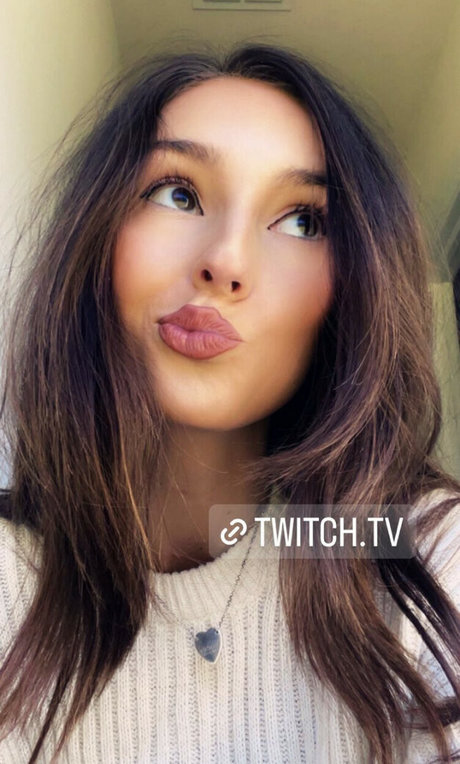 Taylor Alesia erotic actress pics