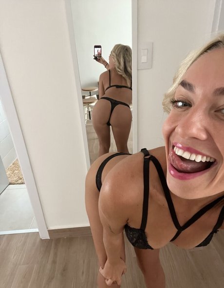 Amy Love xxx actress pics