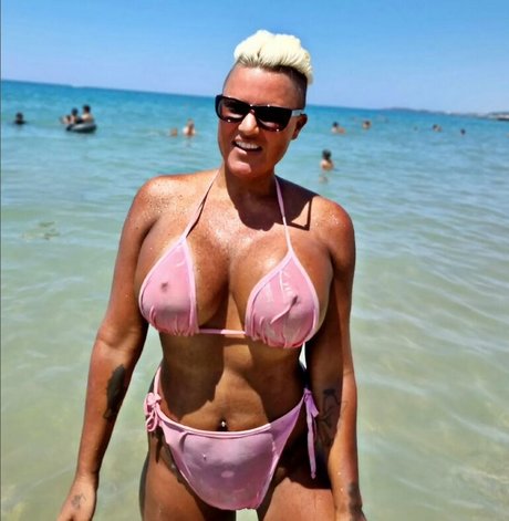 Carro Oberg pretty star pic