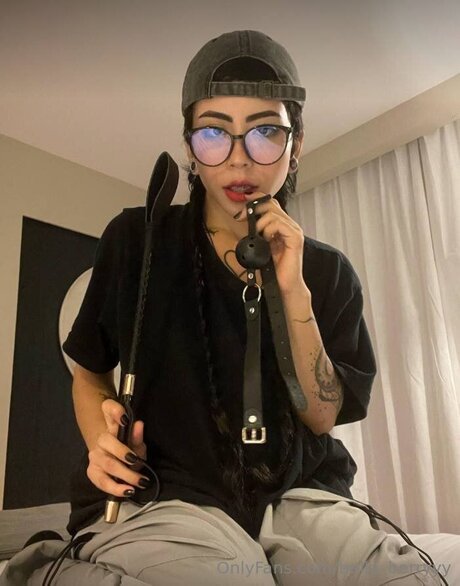 Bella Berryyy pornstar hot archive