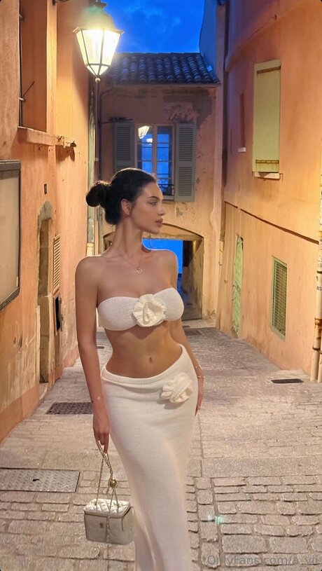 A Vii art model photos