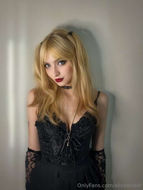 Alicewildof pornstar sex images