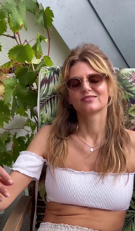 fat ass onlyfans free naked pic