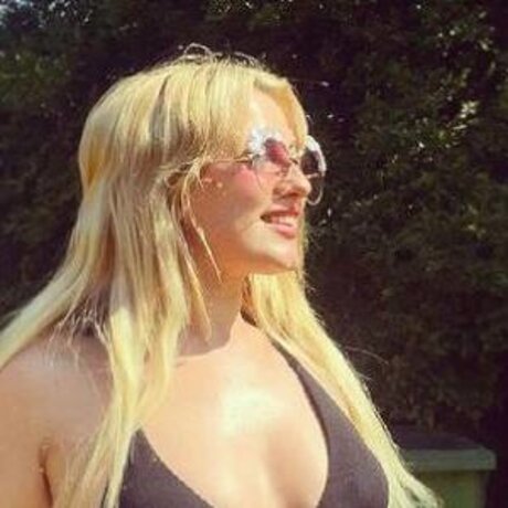 Sweetbutnastyxo pornstar pretty photos