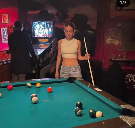 Julia Dicesare erotic model img