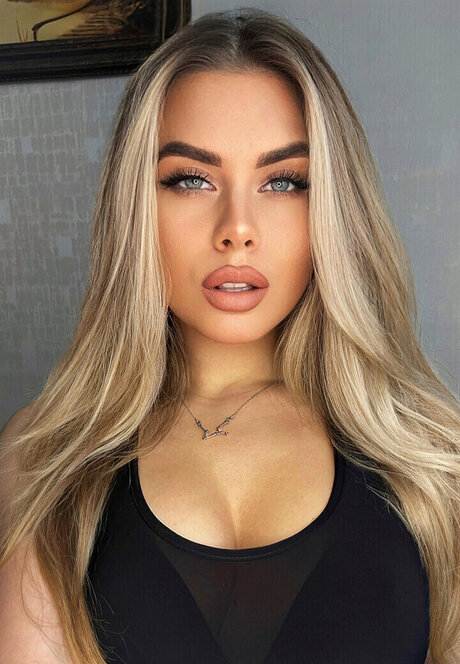 TheIce1ady nude star photos