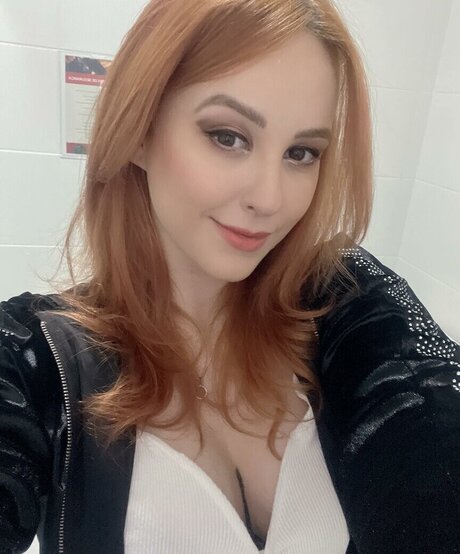 Leticia Motta model free img