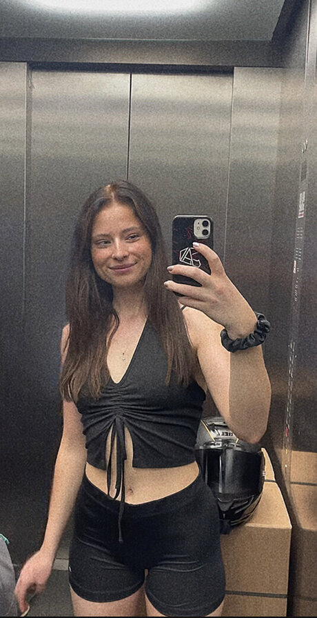 Anica Zimmermann top star photos