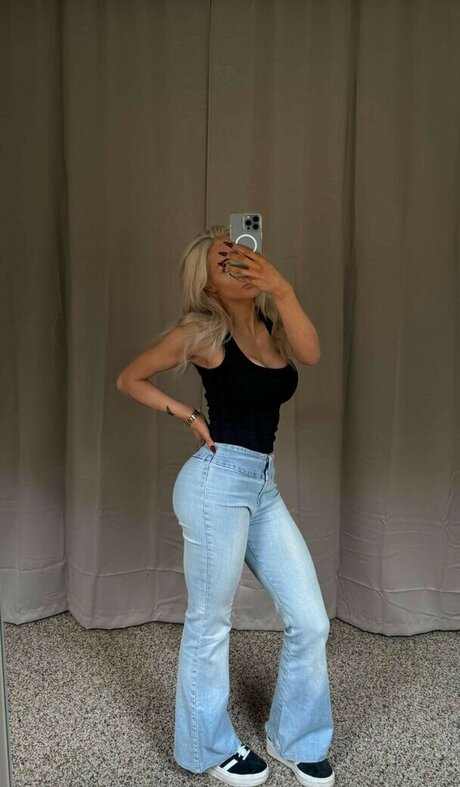 Brynhildurgunnlaugs art pornstar pic