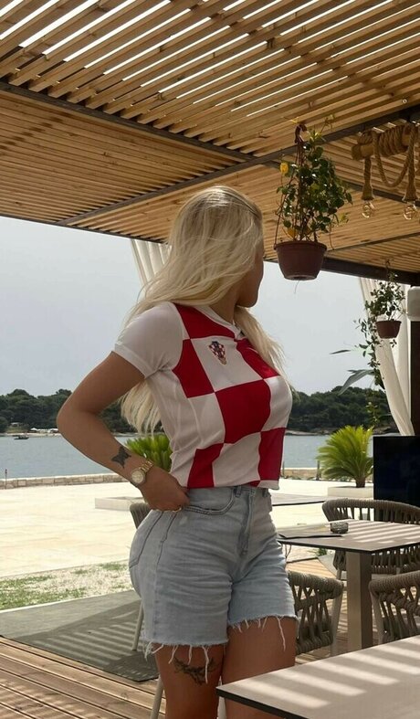 big ass lingerie onlyfans art nude archive