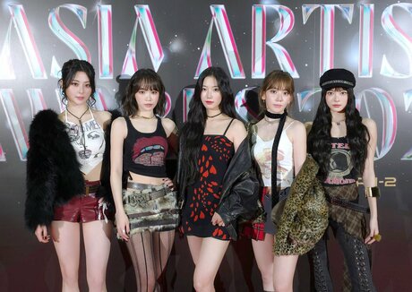 Kim Chaewon star nude img