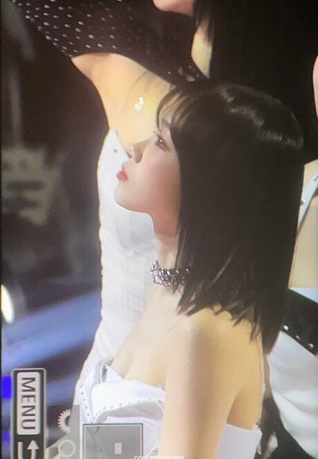 Kim Chaewon model best image