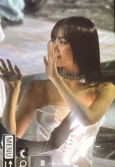 Kim Chaewon Profile pic