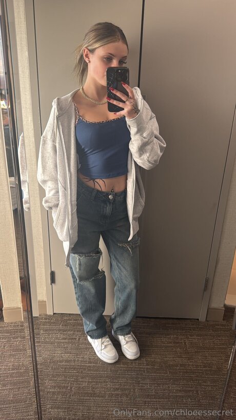chloeessecret star hd pictures