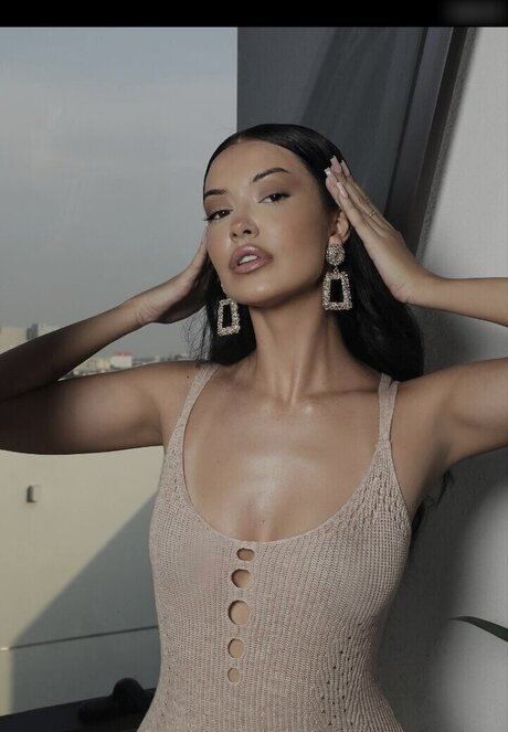 Enisa bukvic sex model pictures