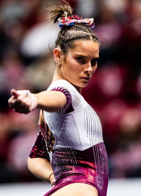 Jordan Bowers naked star pictures