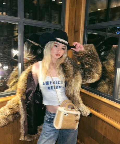 Abby Paradise nice model picture