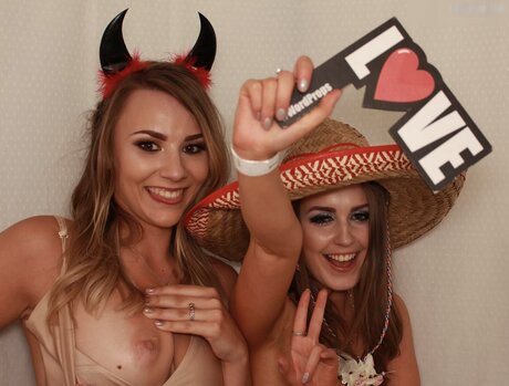 Photobox Flashes model nice photo