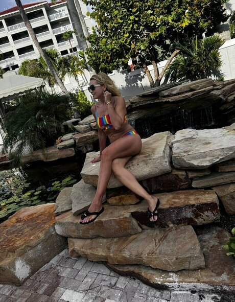 babe onlyfans nude photo