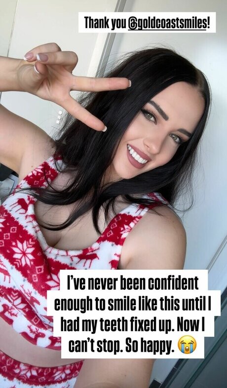 Eleanorsaur nudes model images