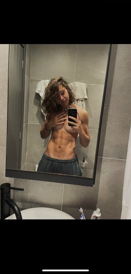 The Nude Hippie model best img