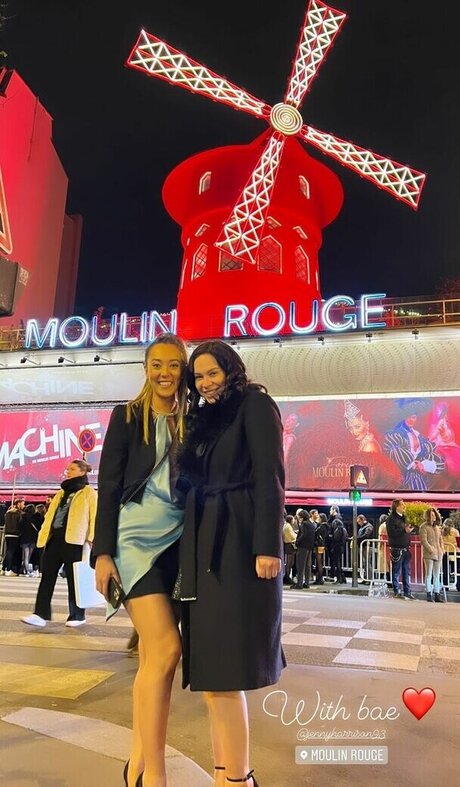 Lydia Hewitt Lee star beautiful galleries