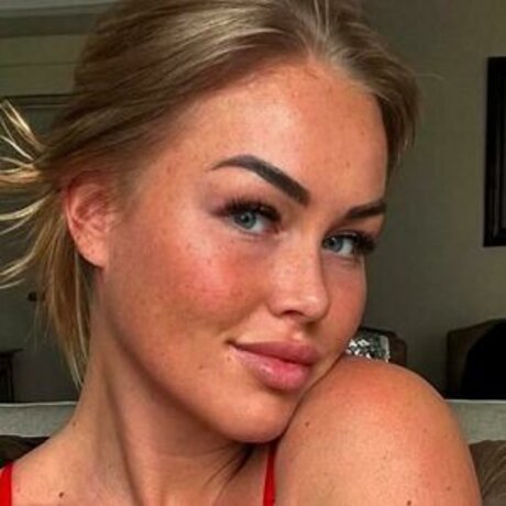 Demi Torenstra model perfect photo