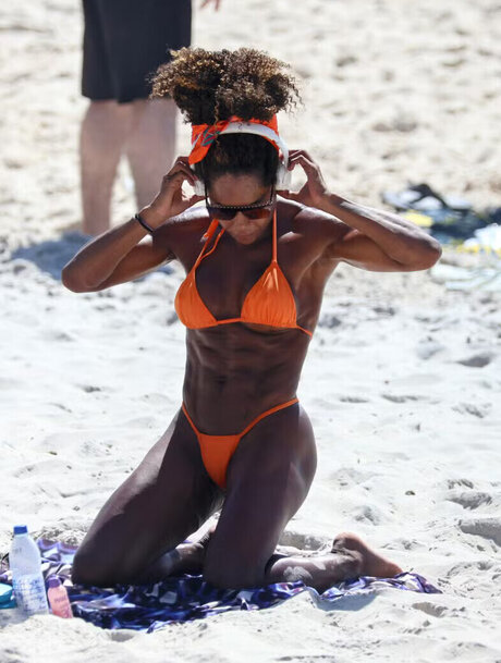 Adriana Bombom nice model pictures