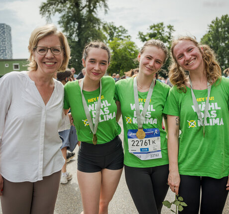 Lena Schilling naked model photo