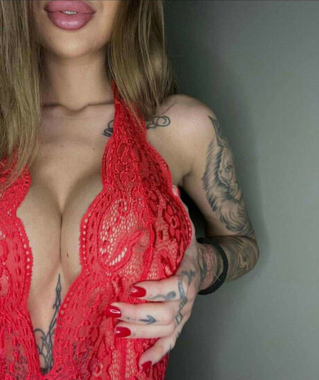 Suzanitta xxx star galleries