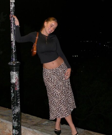 Lauramjj_ pornstar adult pics