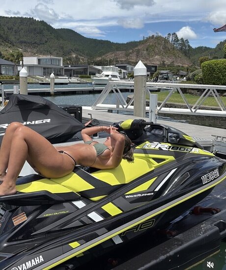 Lauramjj_ pornstar hot pictures