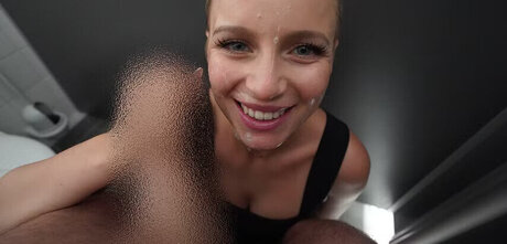 baebaezoe exclusive pornstar images