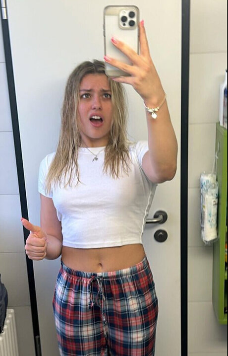 Emma Malewski nudes pornstar image