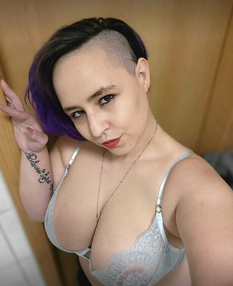 VERO OFFICIAL nude model img