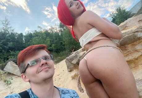 Red Saya sex model archive