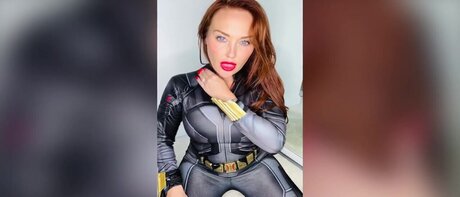 Heyteacue hot star photo