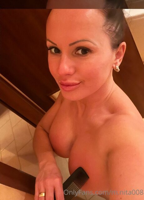 Anita Mil n naked star galleries