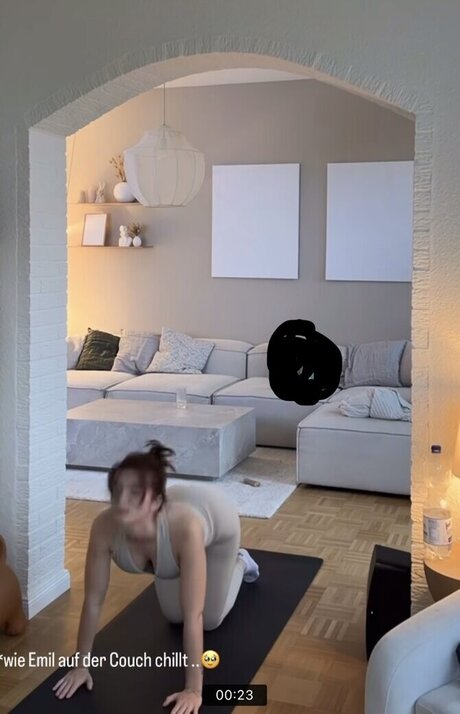 Julia Schulze nude actress images